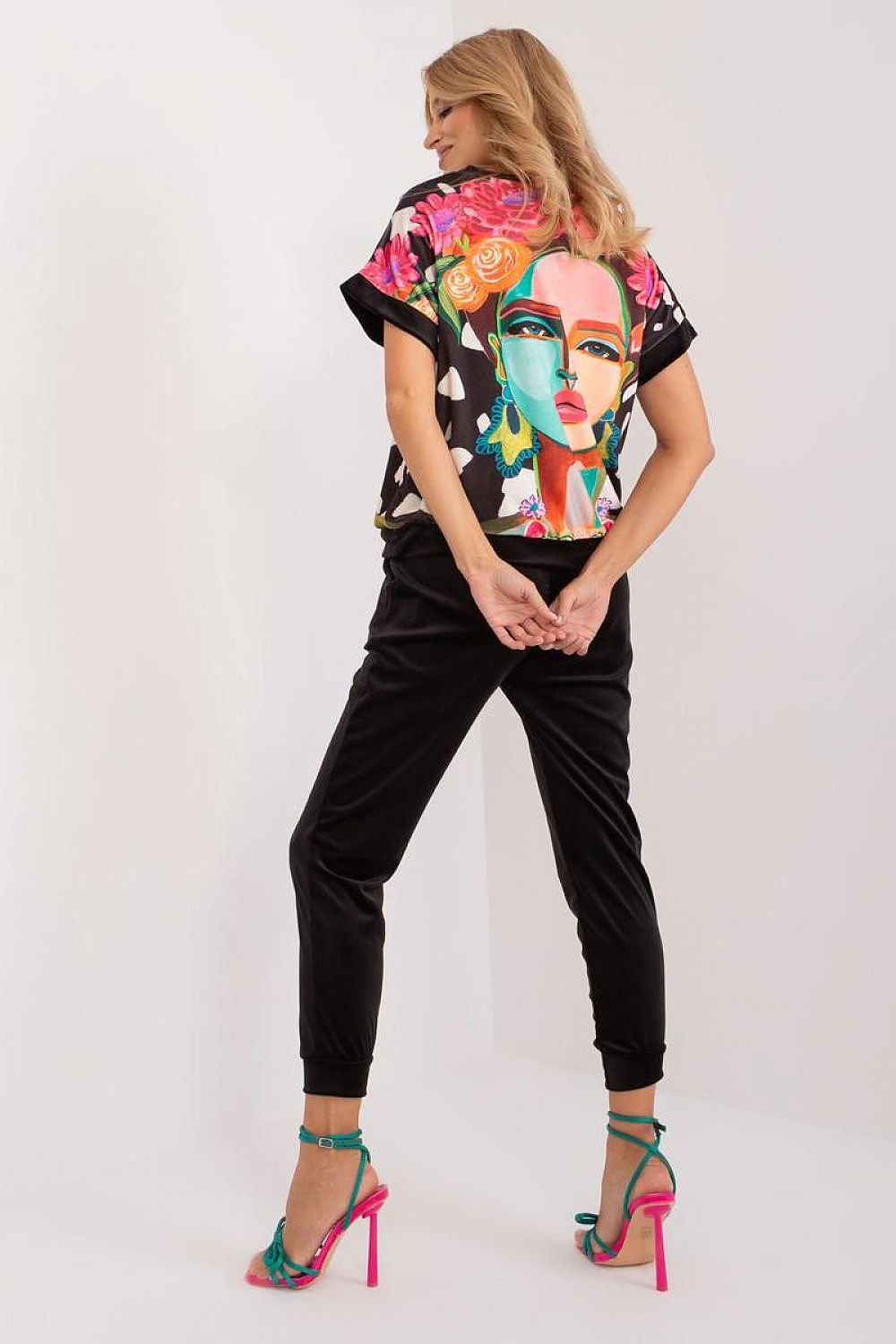  Együttes model 196782 Rue Paris 