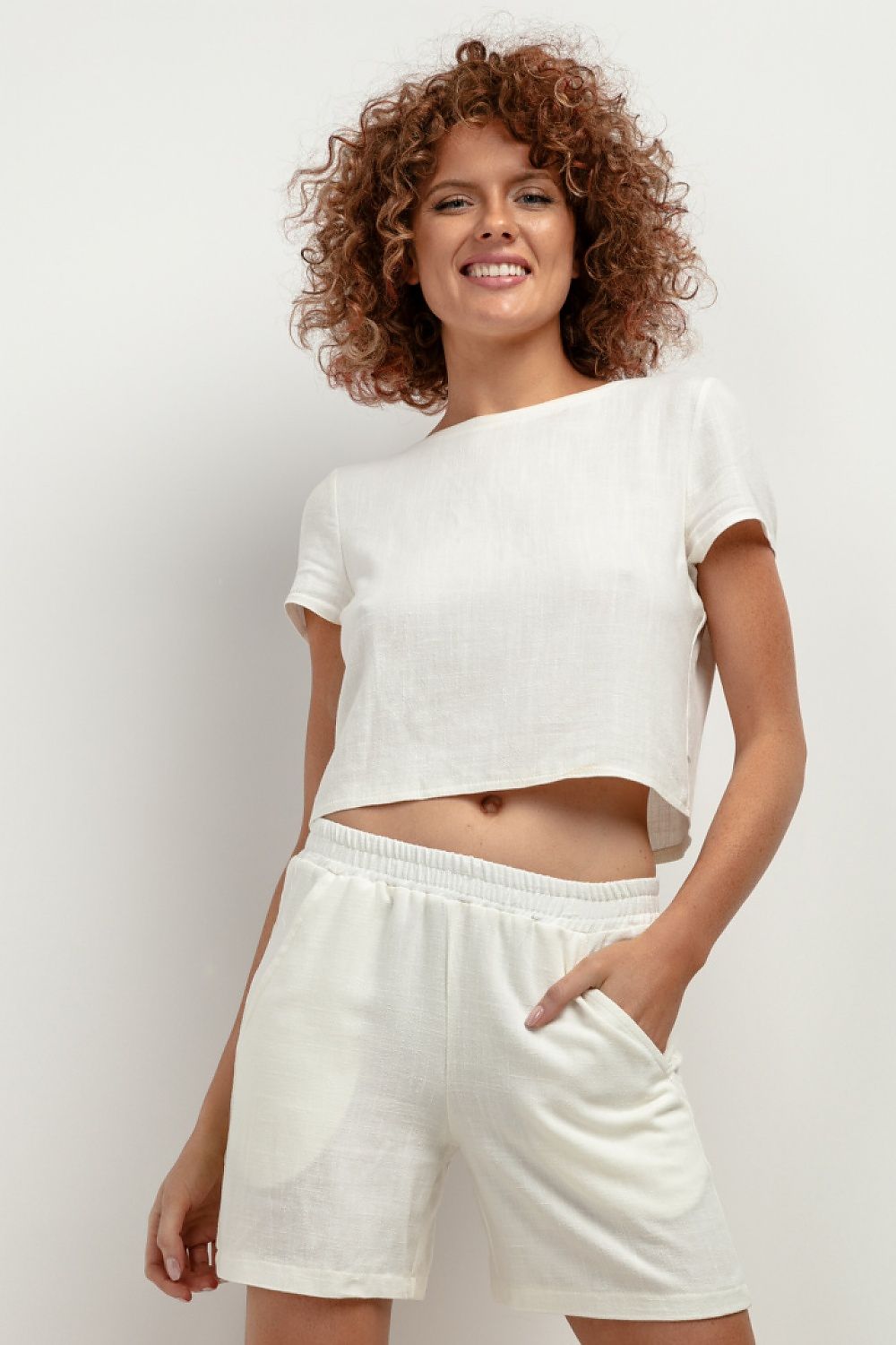  Blúz model 198538 Tessita 