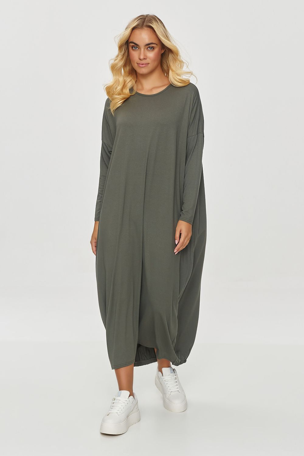  Hétköznapi ruha model 200066 Makadamia 