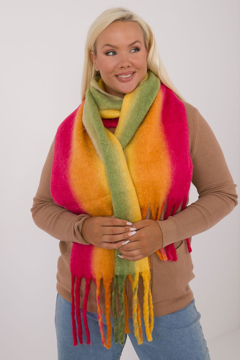  Sál model 200285 AT 