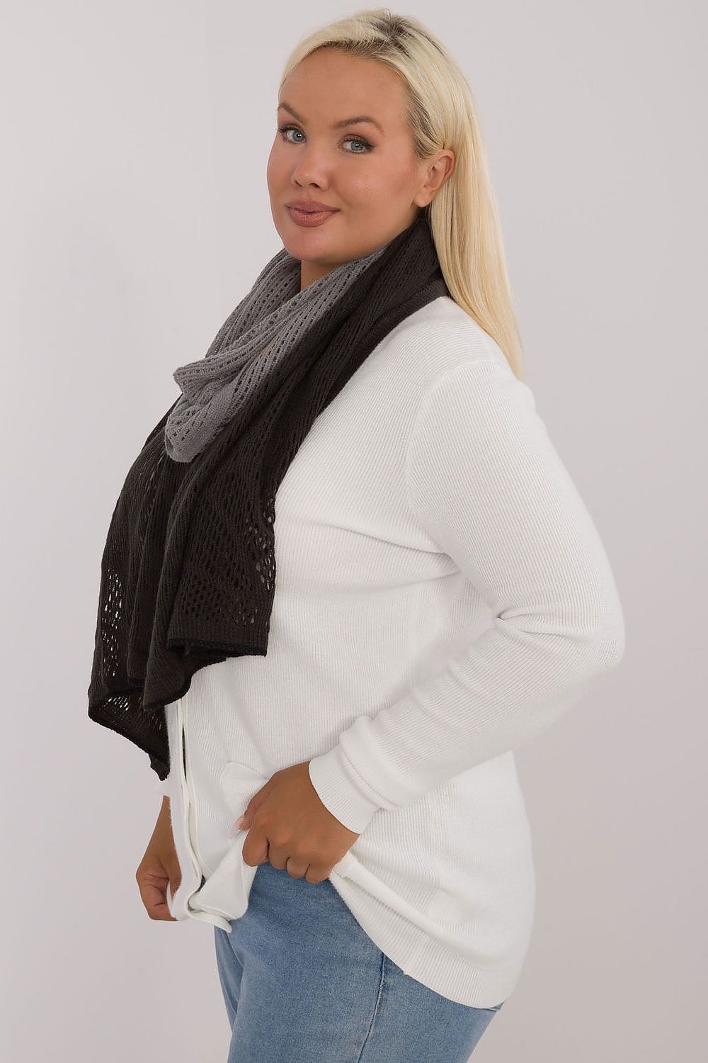  Sál model 200849 AT 