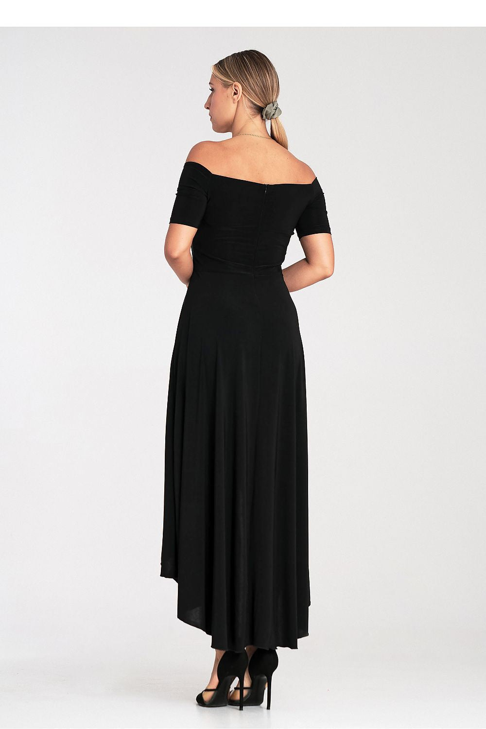  Estélyi ruha model 201495 Figl 