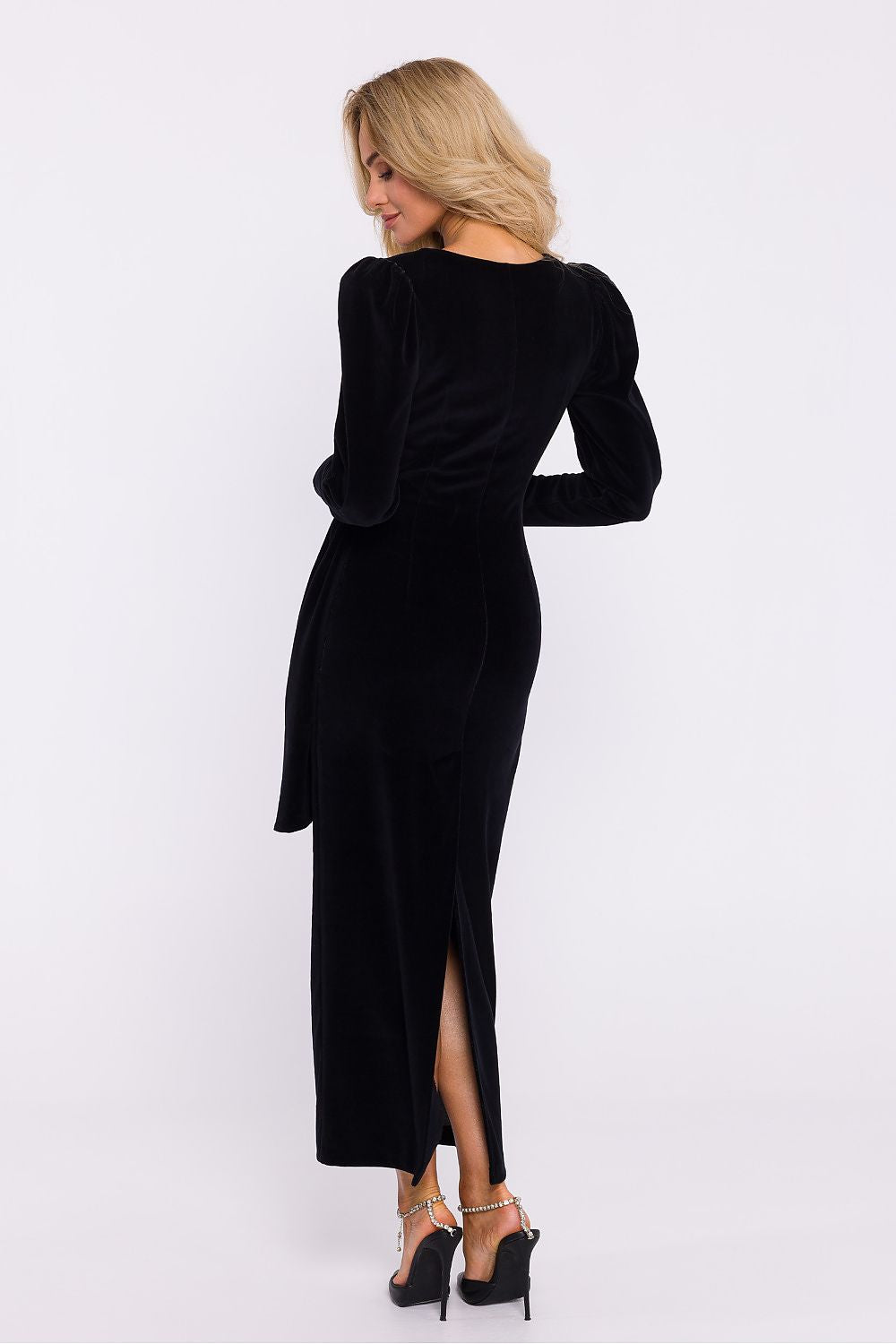  Estélyi ruha model 201666 Moe 