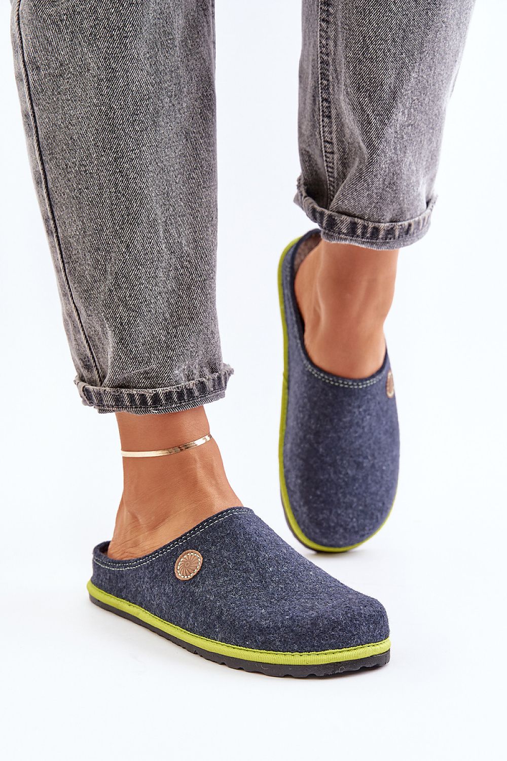  Papucs model 202657 Step in style 