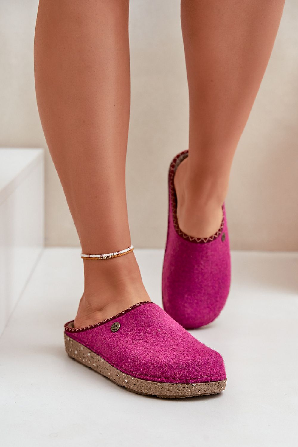  Papucs model 203607 Step in style 