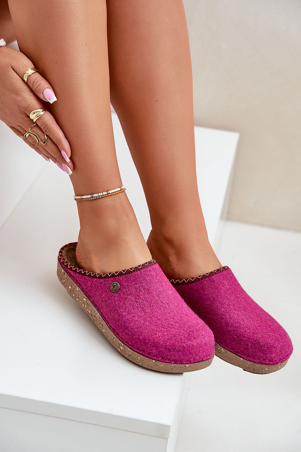 Papucs model 203607 Step in style 