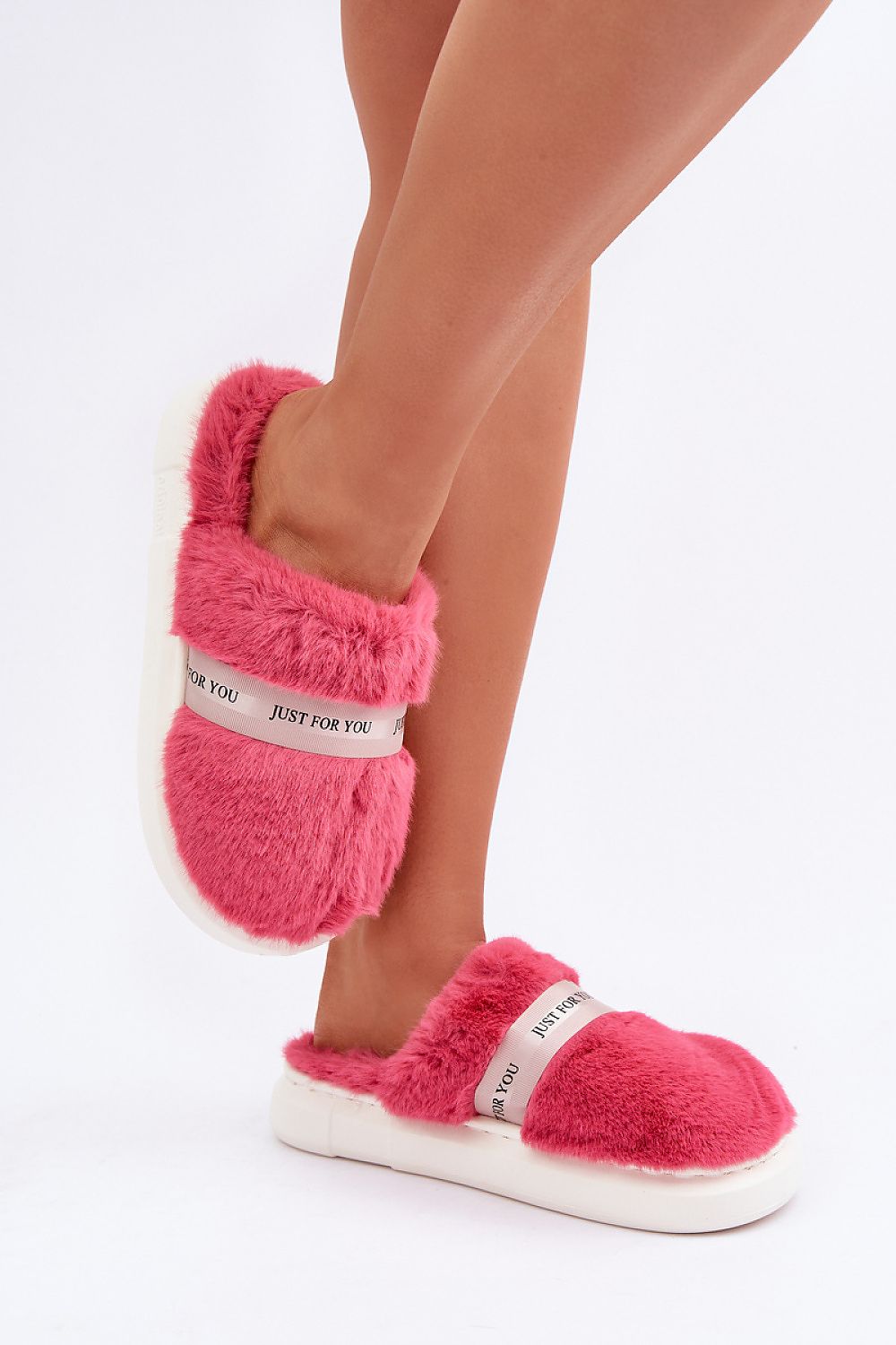  Papucs model 204934 Step in style 