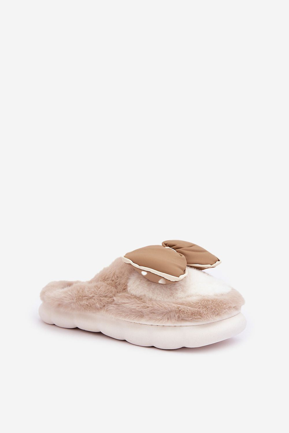  Papucs model 204945 Step in style 