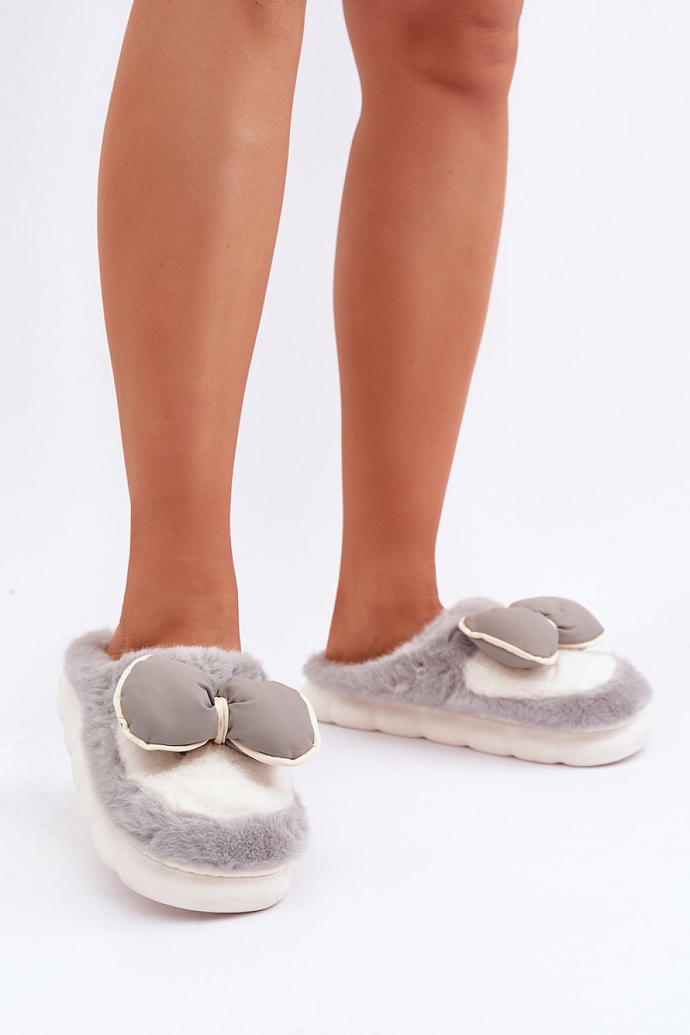  Papucs model 204946 Step in style 