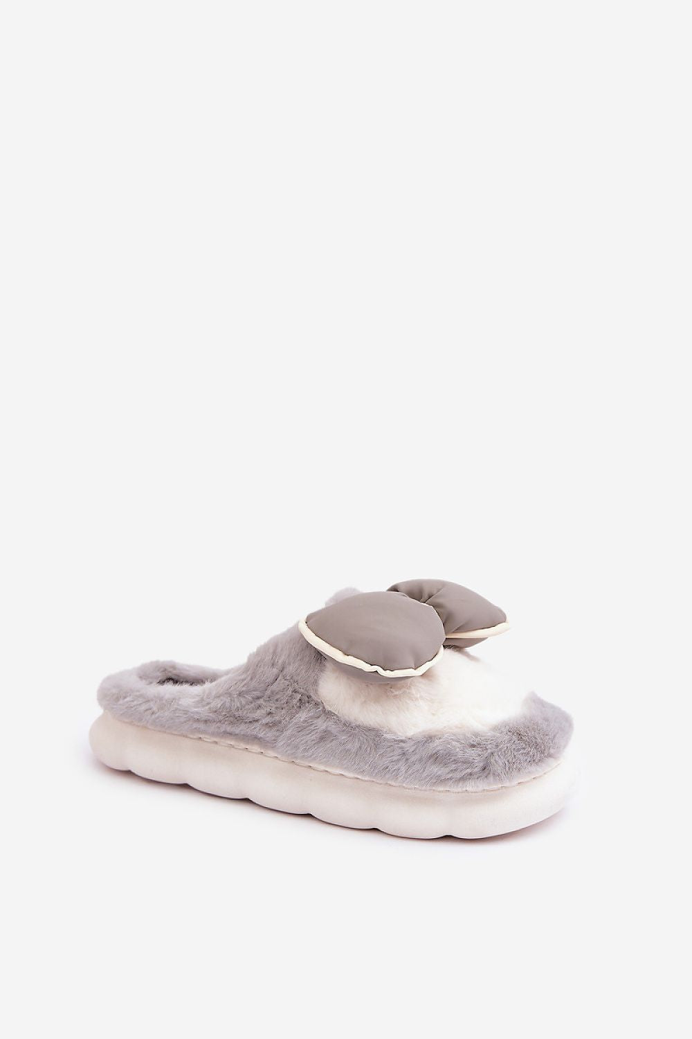  Papucs model 204946 Step in style 