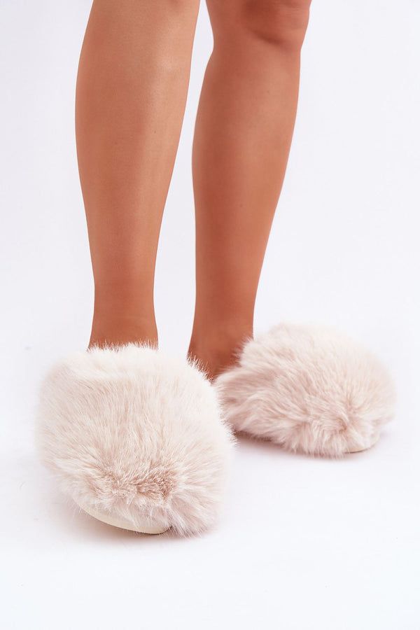  Papucs model 204952 Step in style 