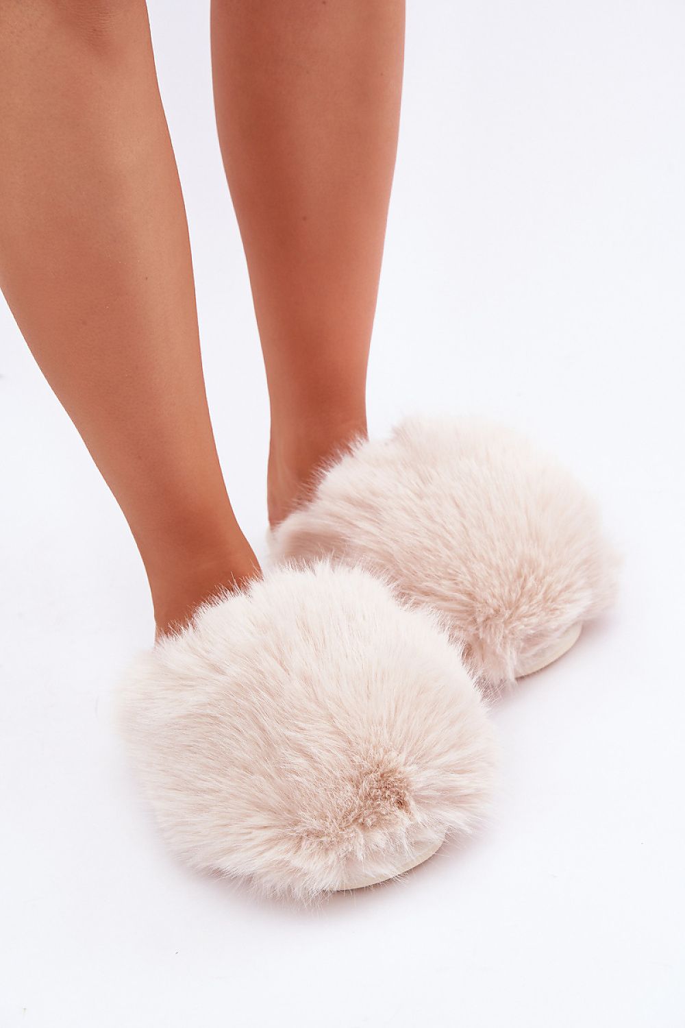  Papucs model 204952 Step in style 