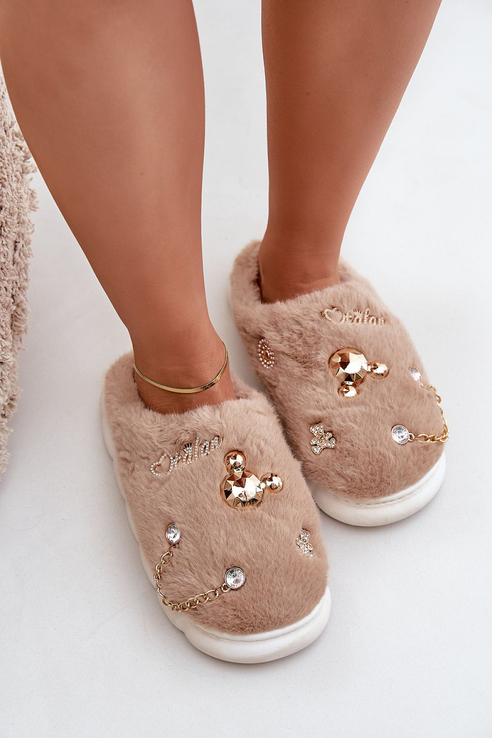  Papucs model 204955 Step in style 