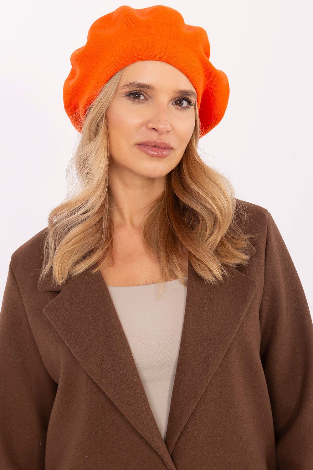  Svájcisapka model 204995 AT 