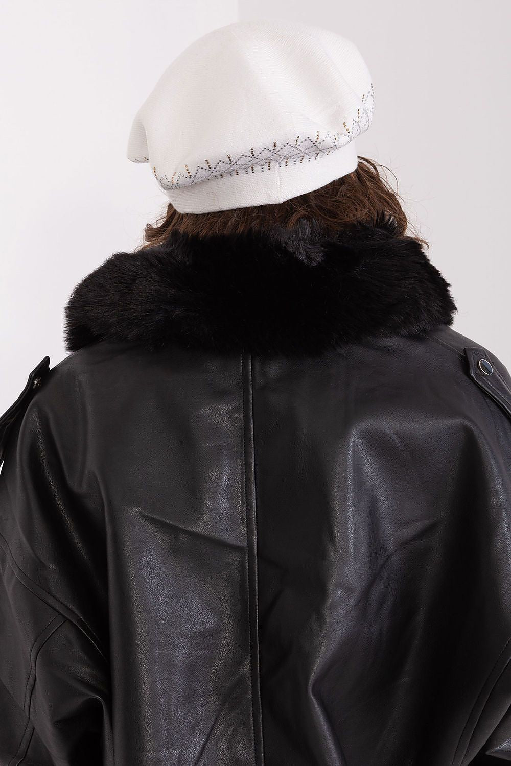  Svájcisapka model 208249 AT 