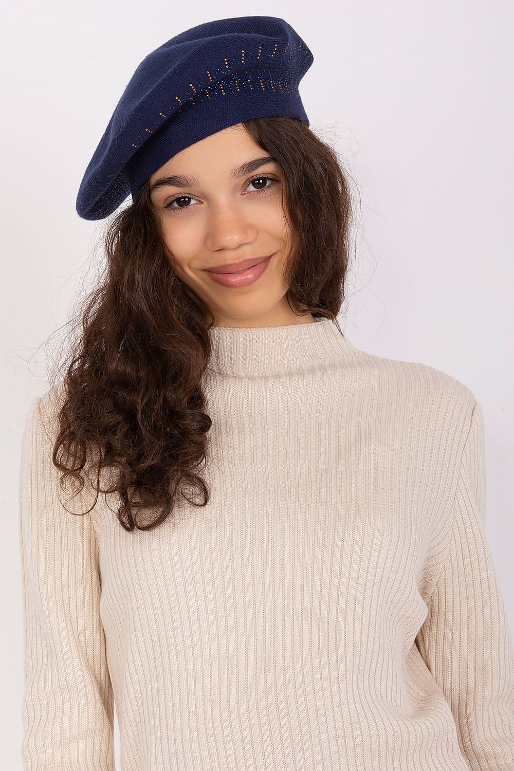 Svájcisapka model 208251 AT 