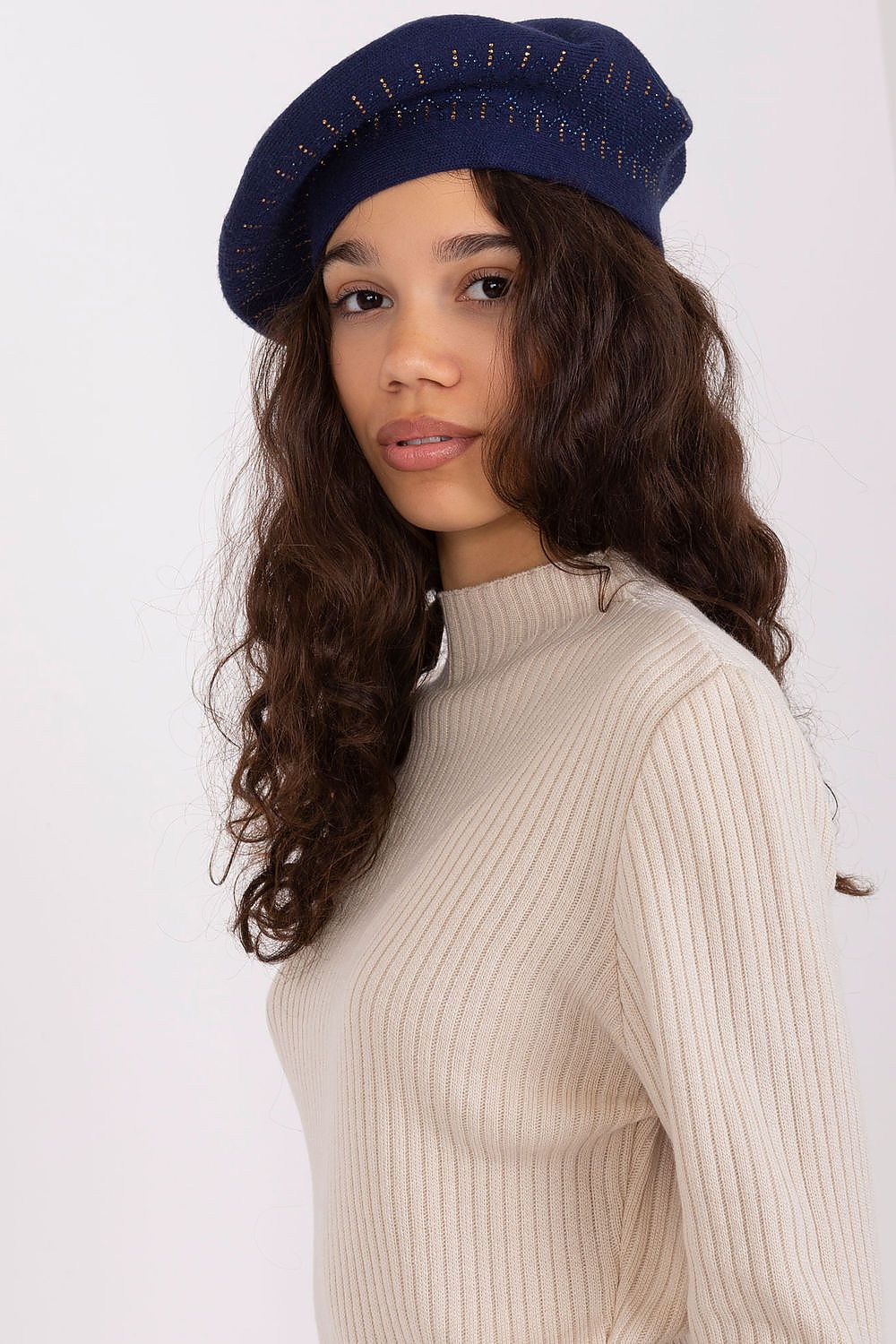  Svájcisapka model 208251 AT 