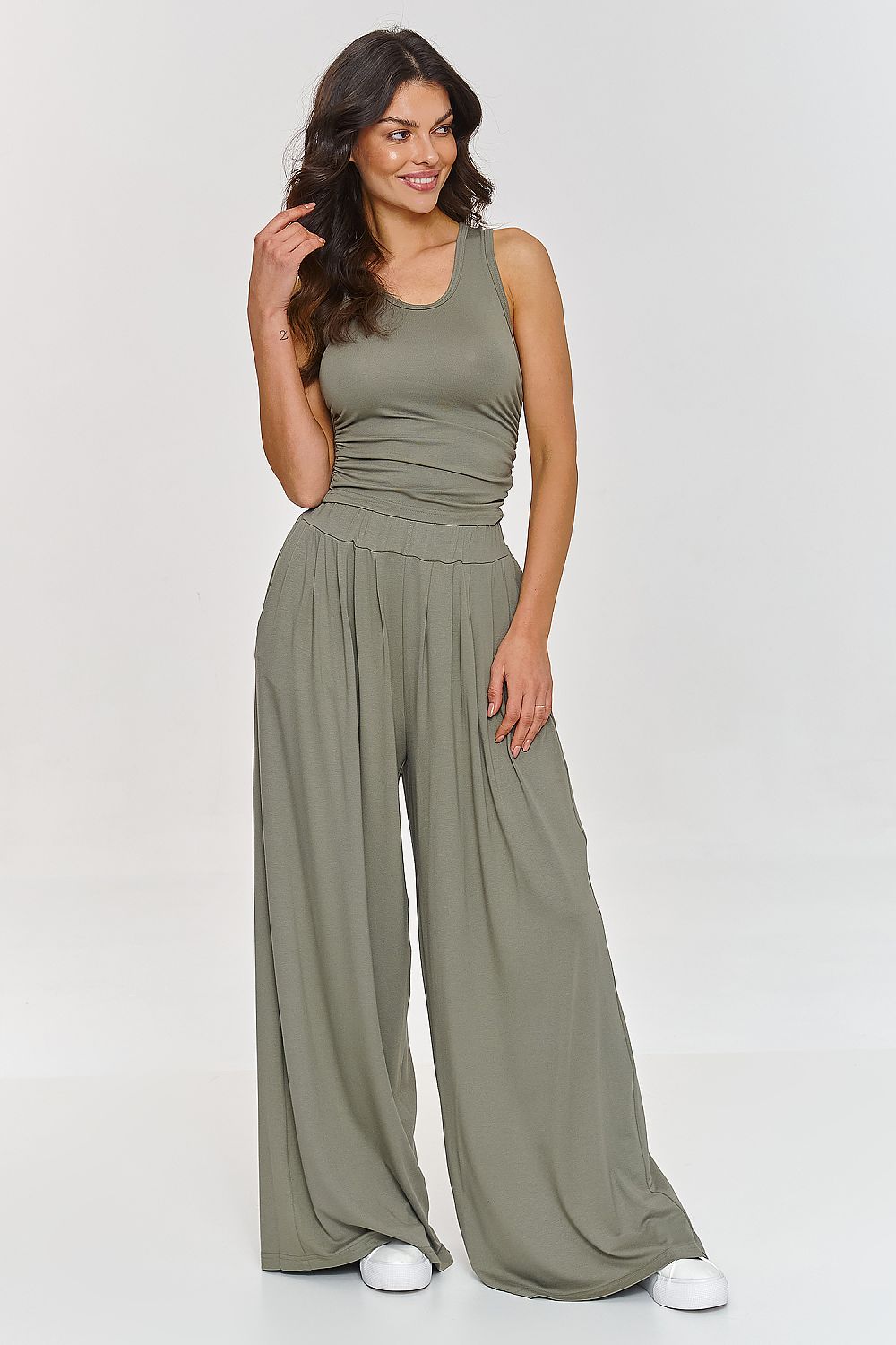  Együttes model 209751 Makadamia 