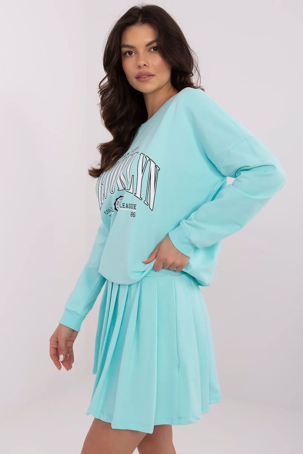  Együttes model 210640 Relevance 