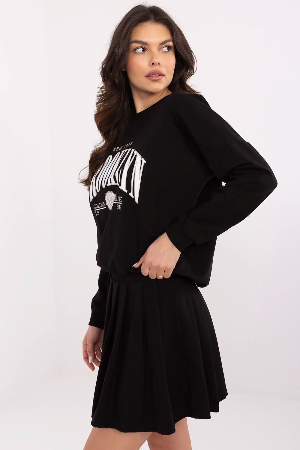  Együttes model 210642 Relevance 