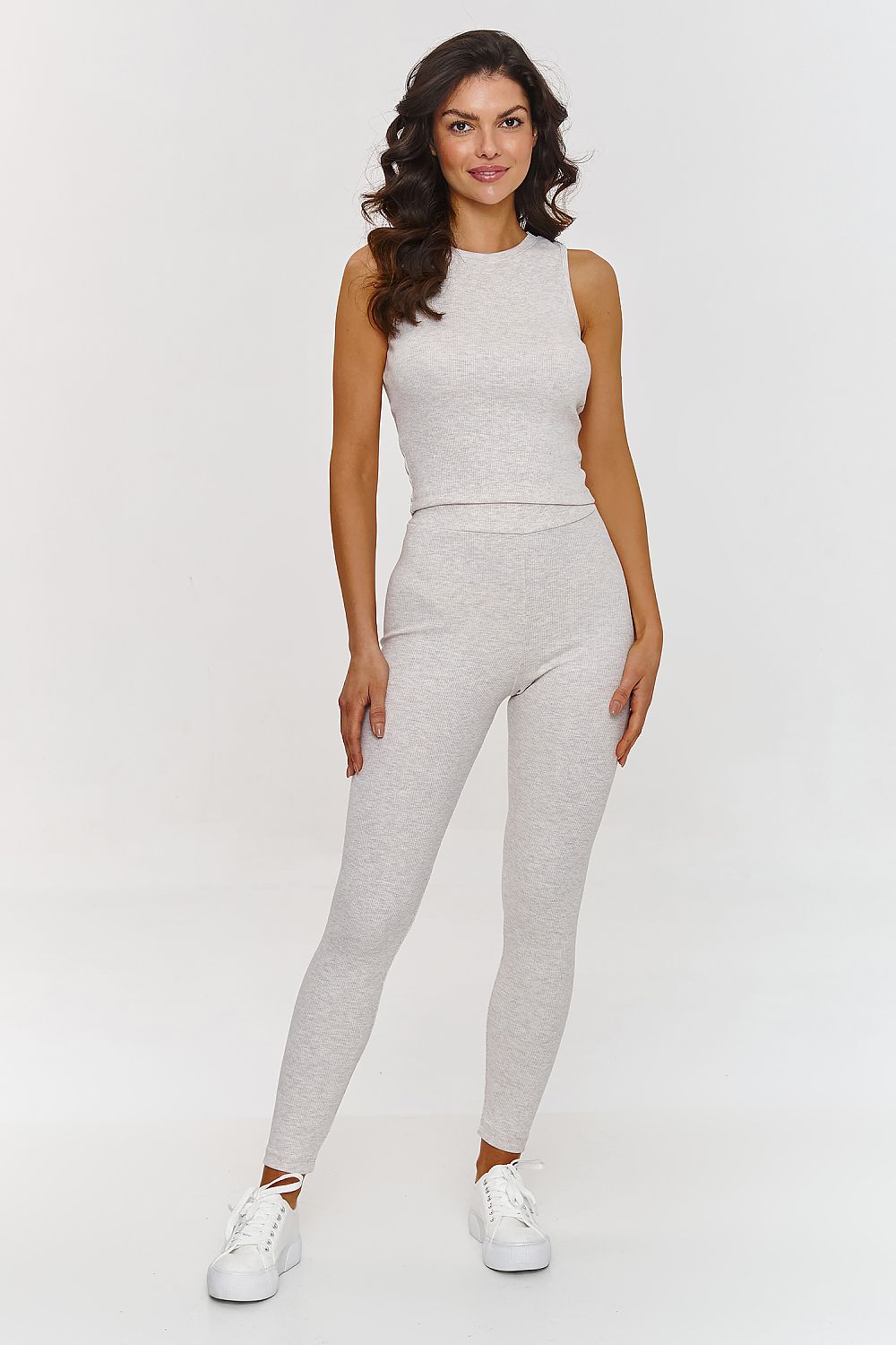  Együttes model 209669 Makadamia 