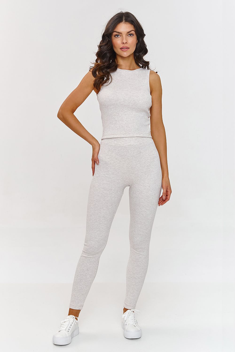  Együttes model 209649 Makadamia 