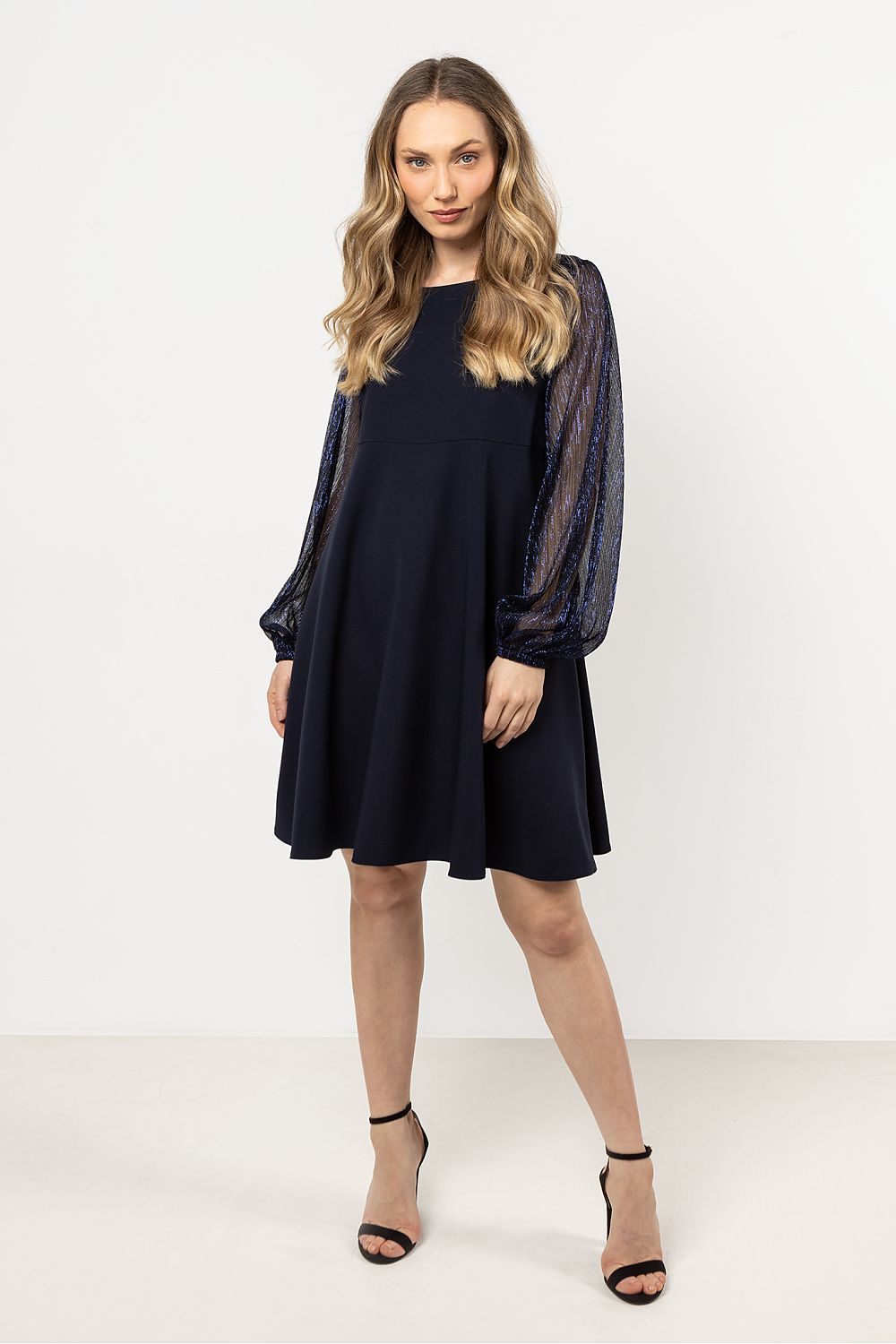  Estélyi ruha model 212224 awama 