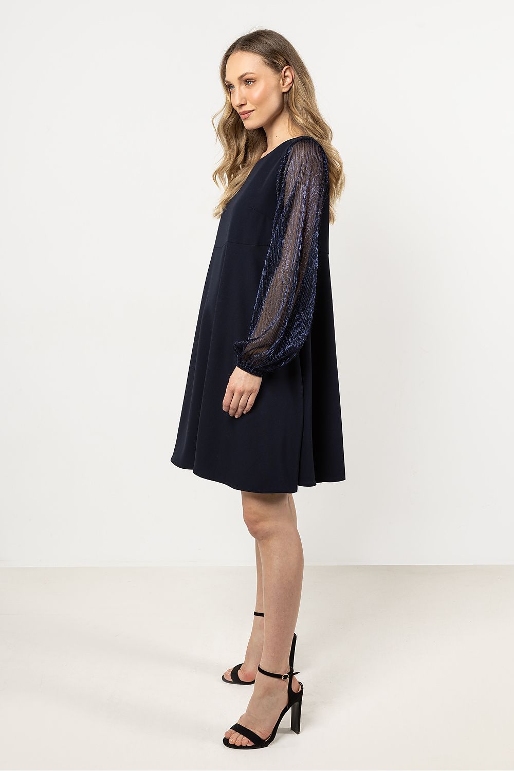  Estélyi ruha model 212224 awama 
