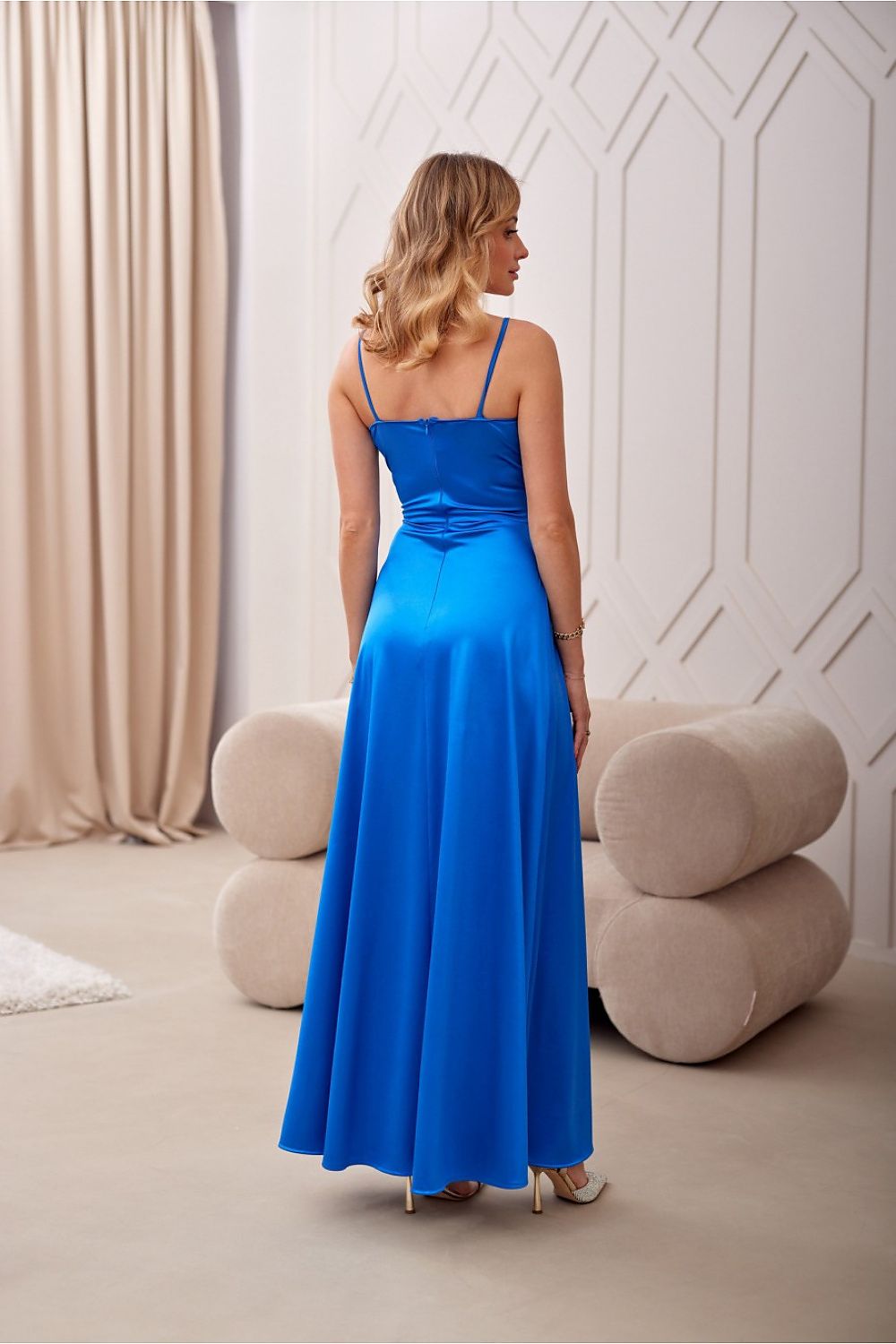  Hosszú ruha model 213635 Roco Fashion 