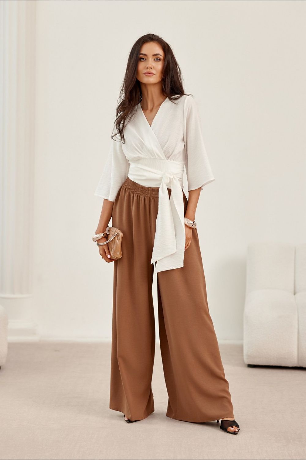  Női nadrág model 214532 Roco Fashion 