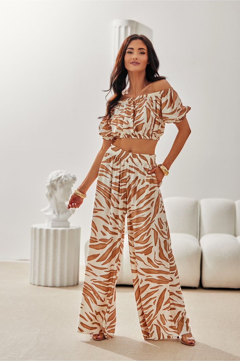 Női nadrág model 214537 Roco Fashion 