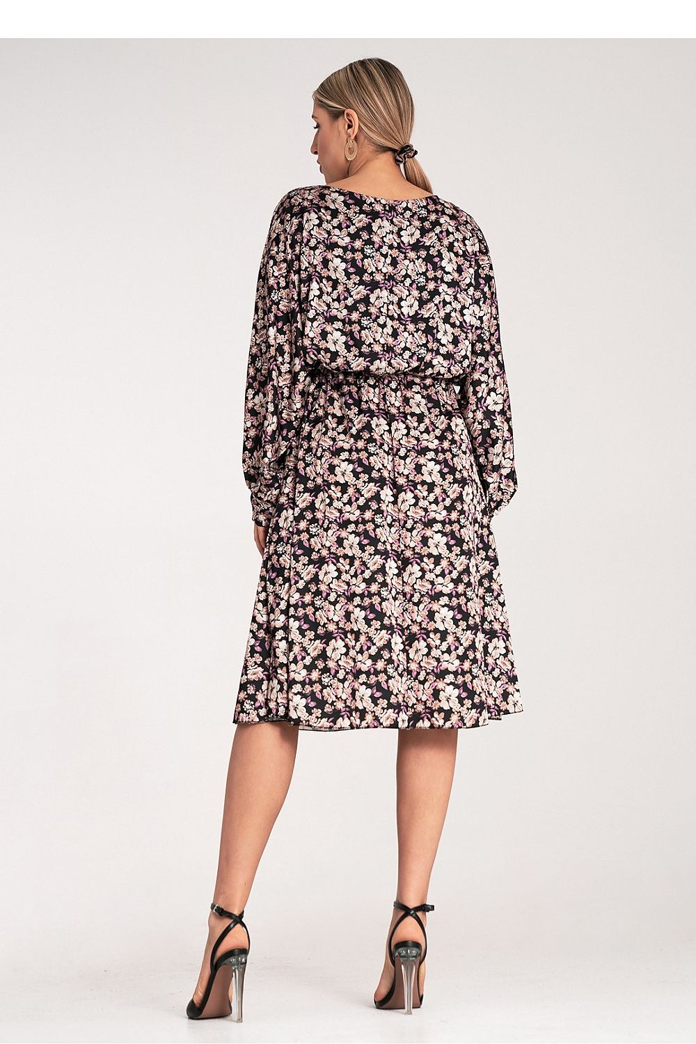  Hétköznapi ruha model 214870 Figl 