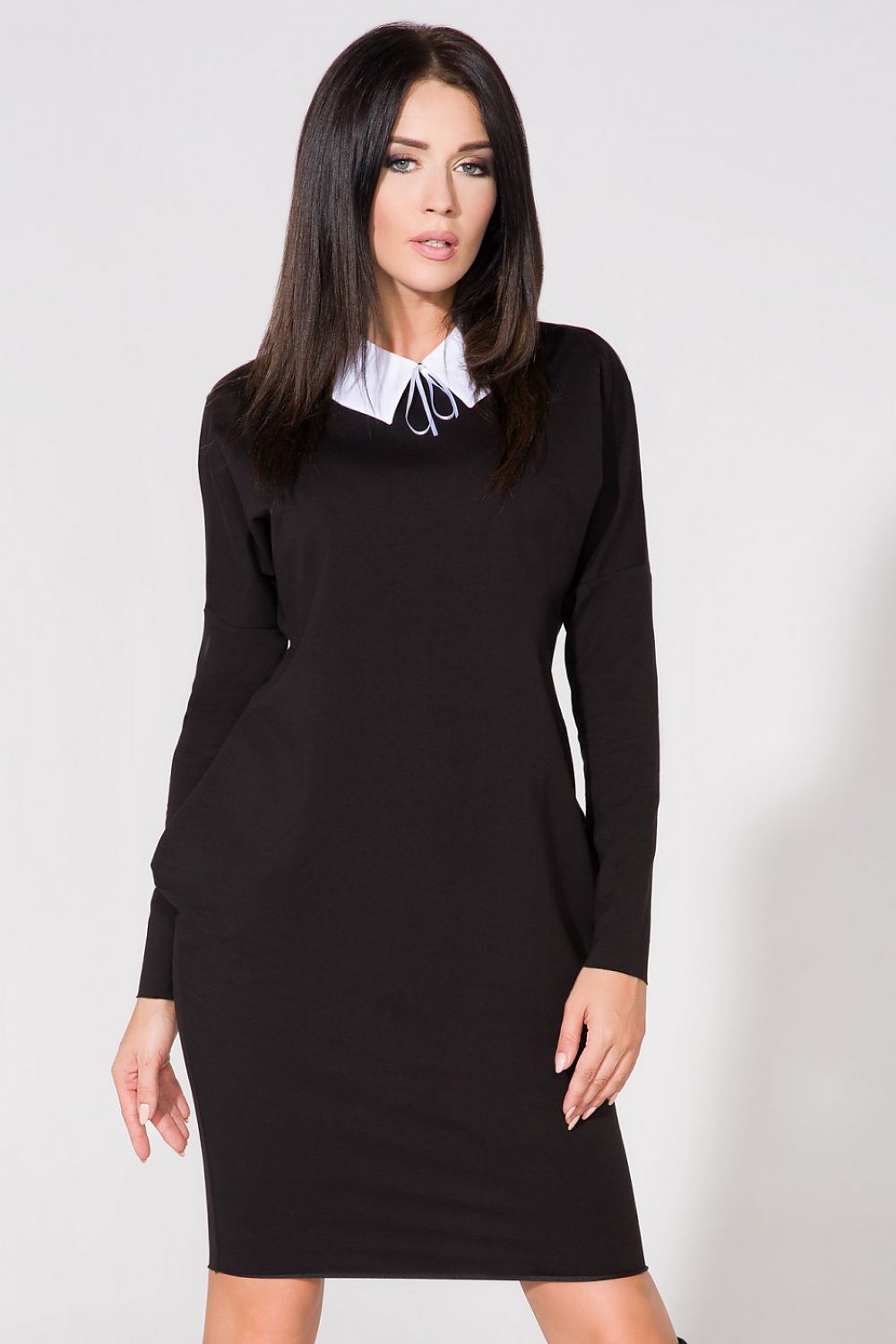  Estélyi ruha model 61712 Tessita 
