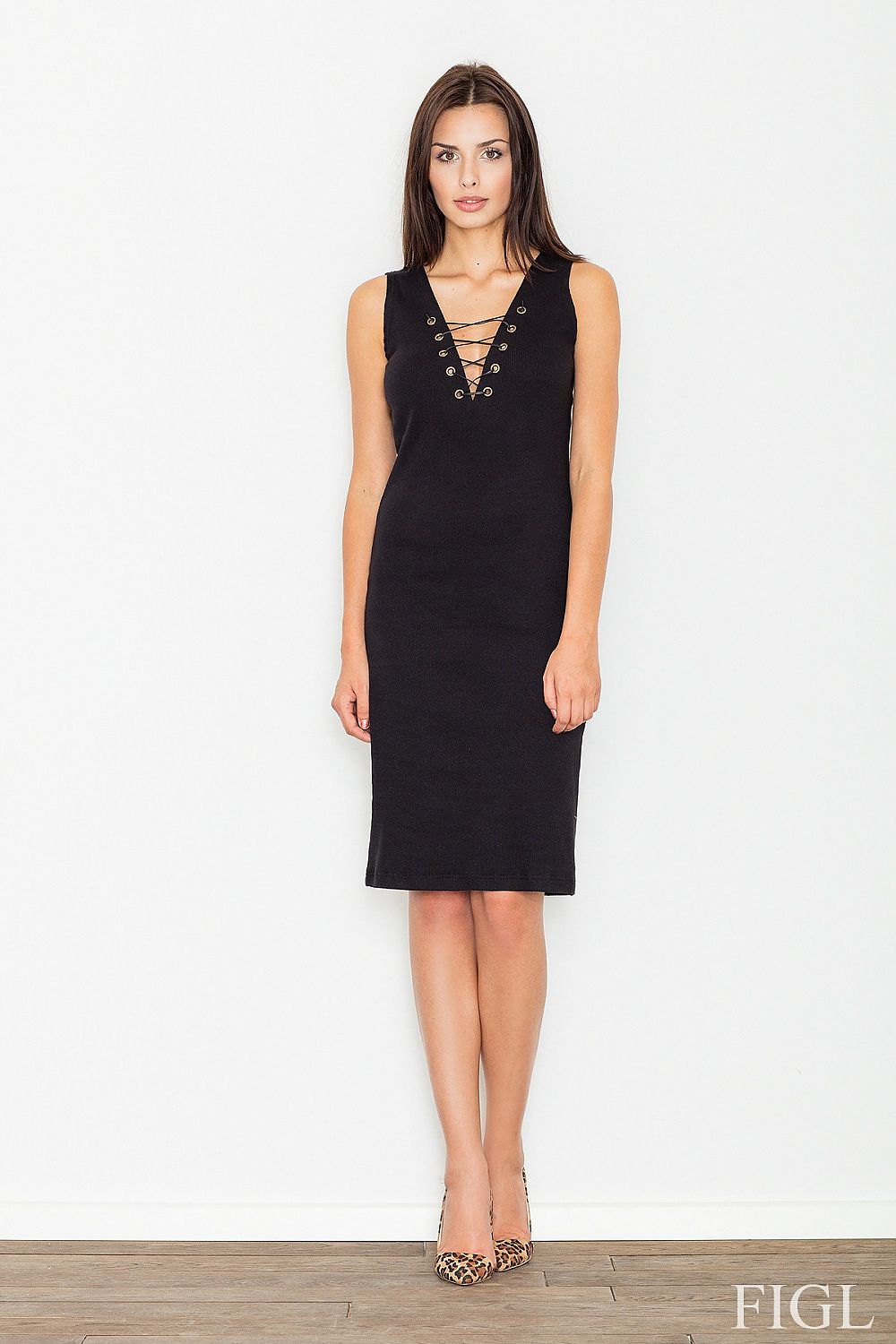  Estélyi ruha model 62653 Figl 
