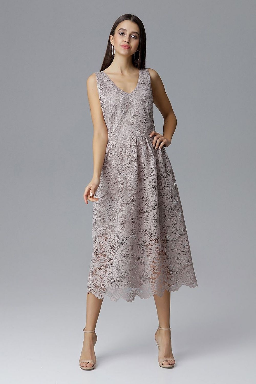  Estélyi ruha model 126207 Figl 