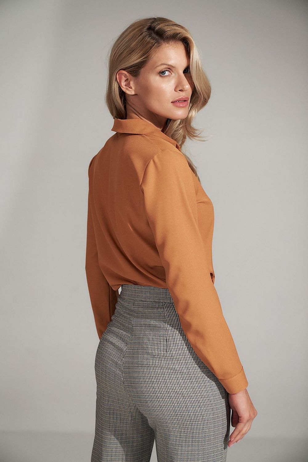  Blúz model 150431 Figl 