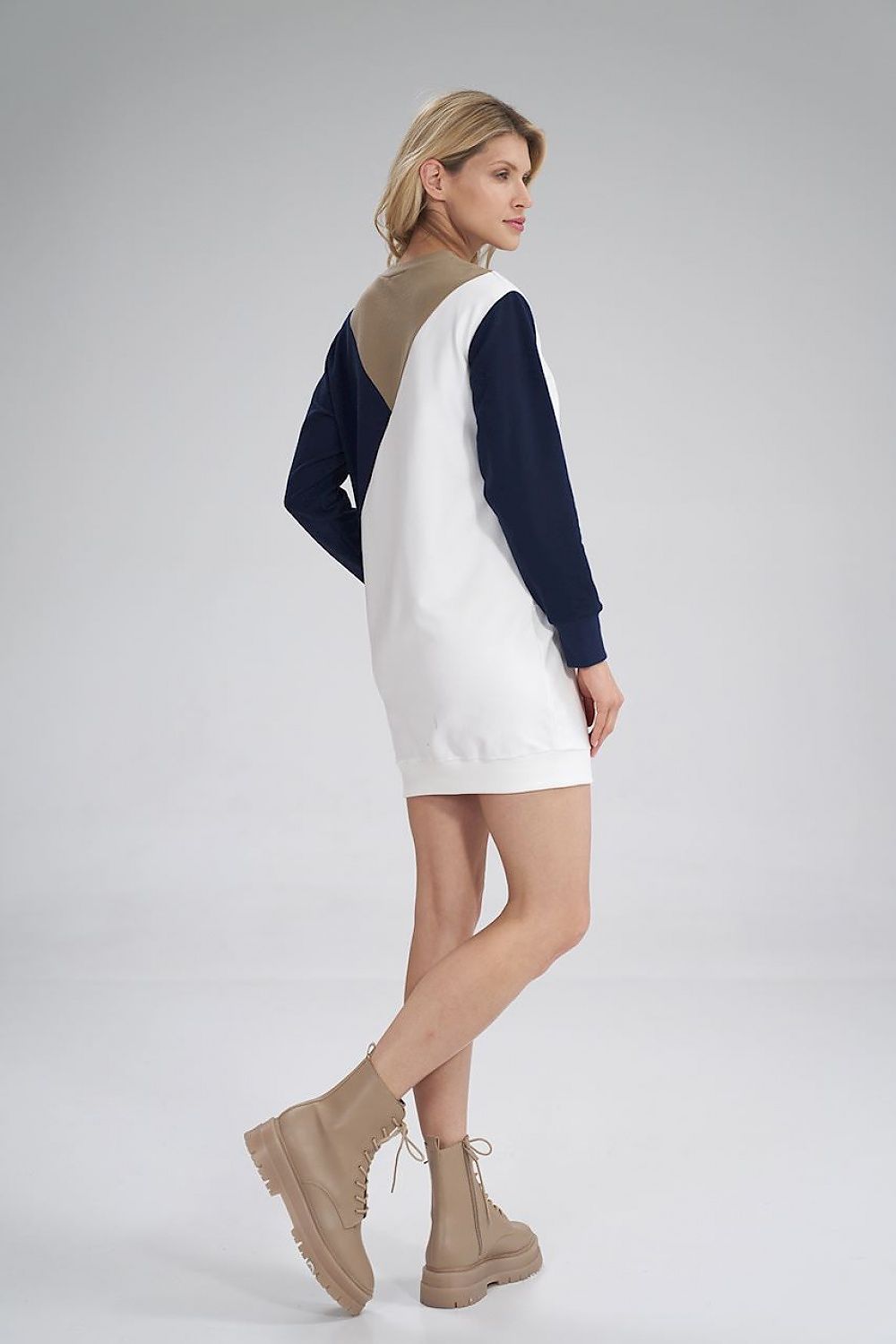  Hétköznapi ruha model 155934 Figl 
