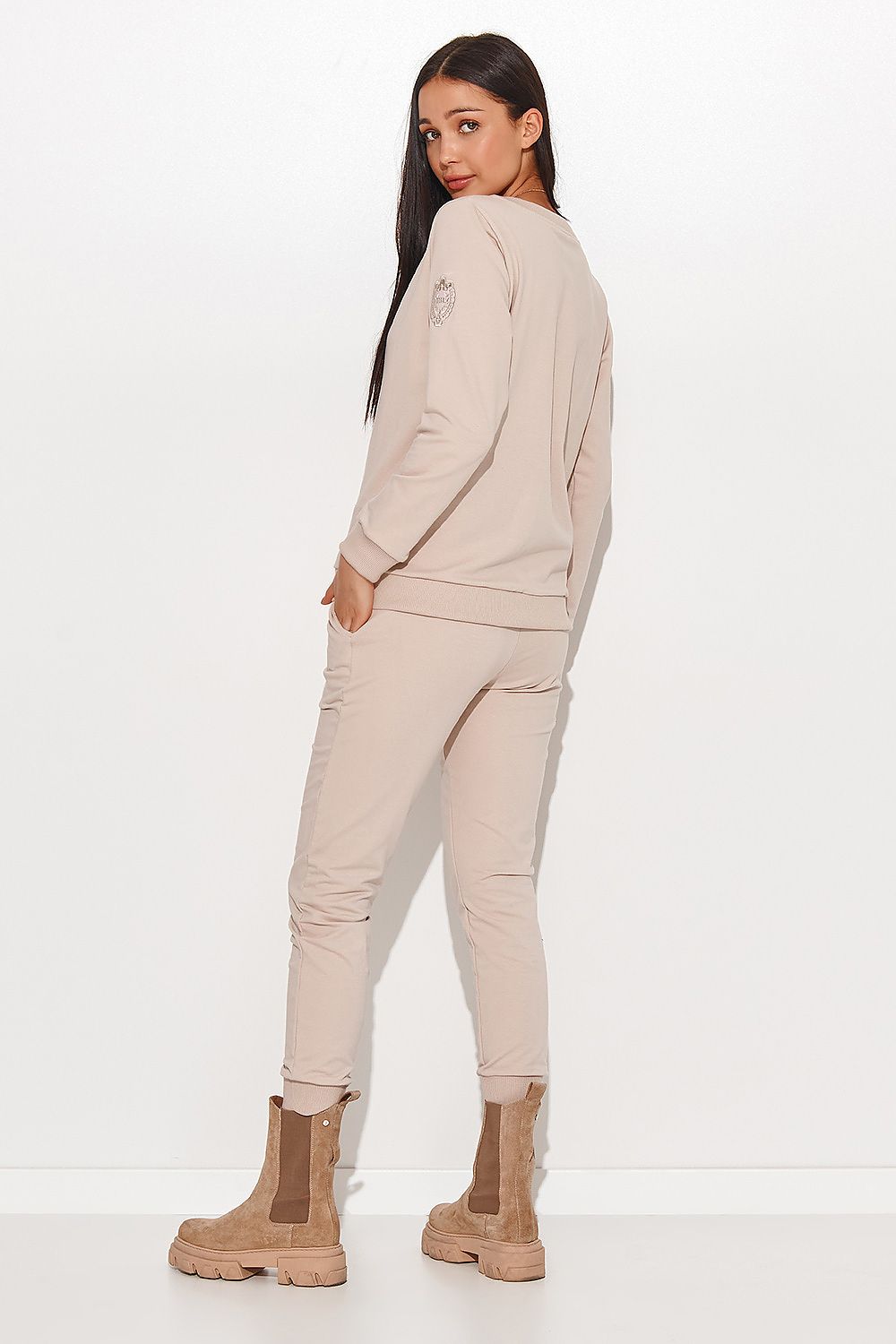  Együttes model 157132 Numinou 