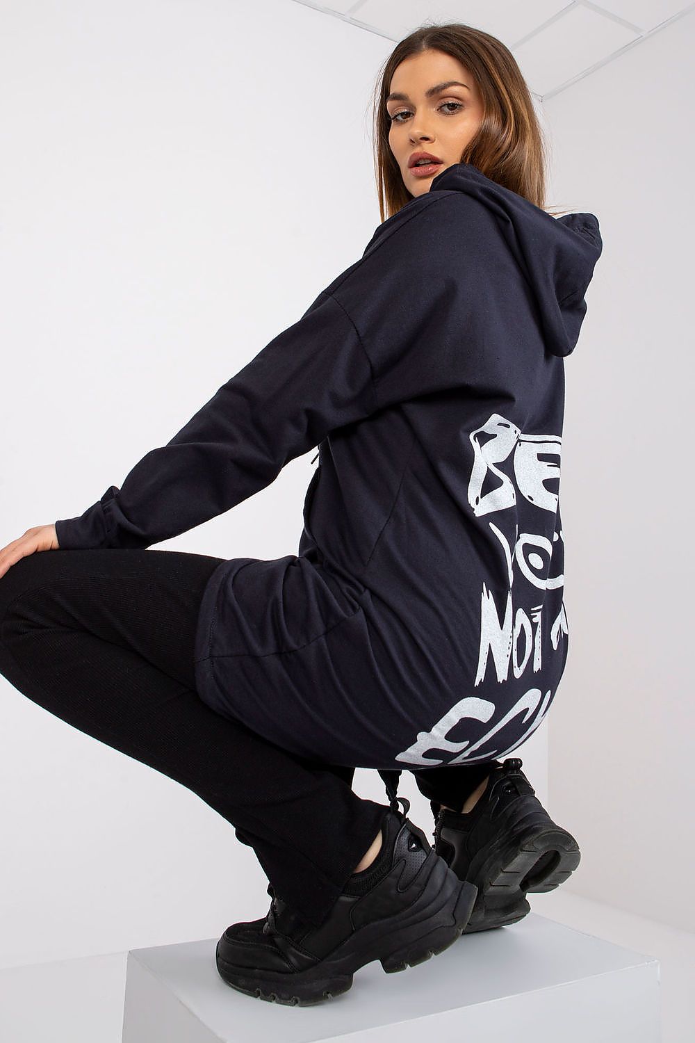  Szabadidőfelső model 162561 Italy Moda 