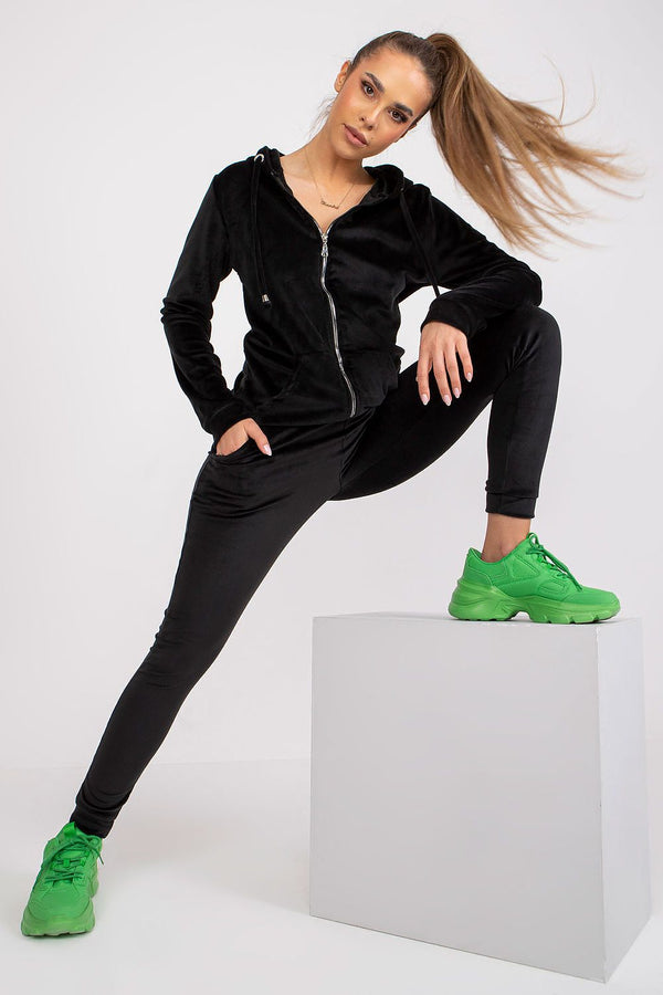  Együttes model 171059 Relevance 