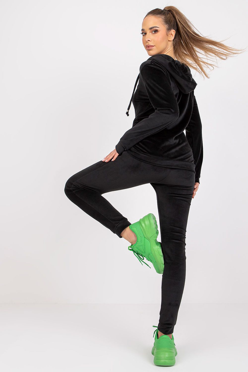  Együttes model 171059 Relevance 