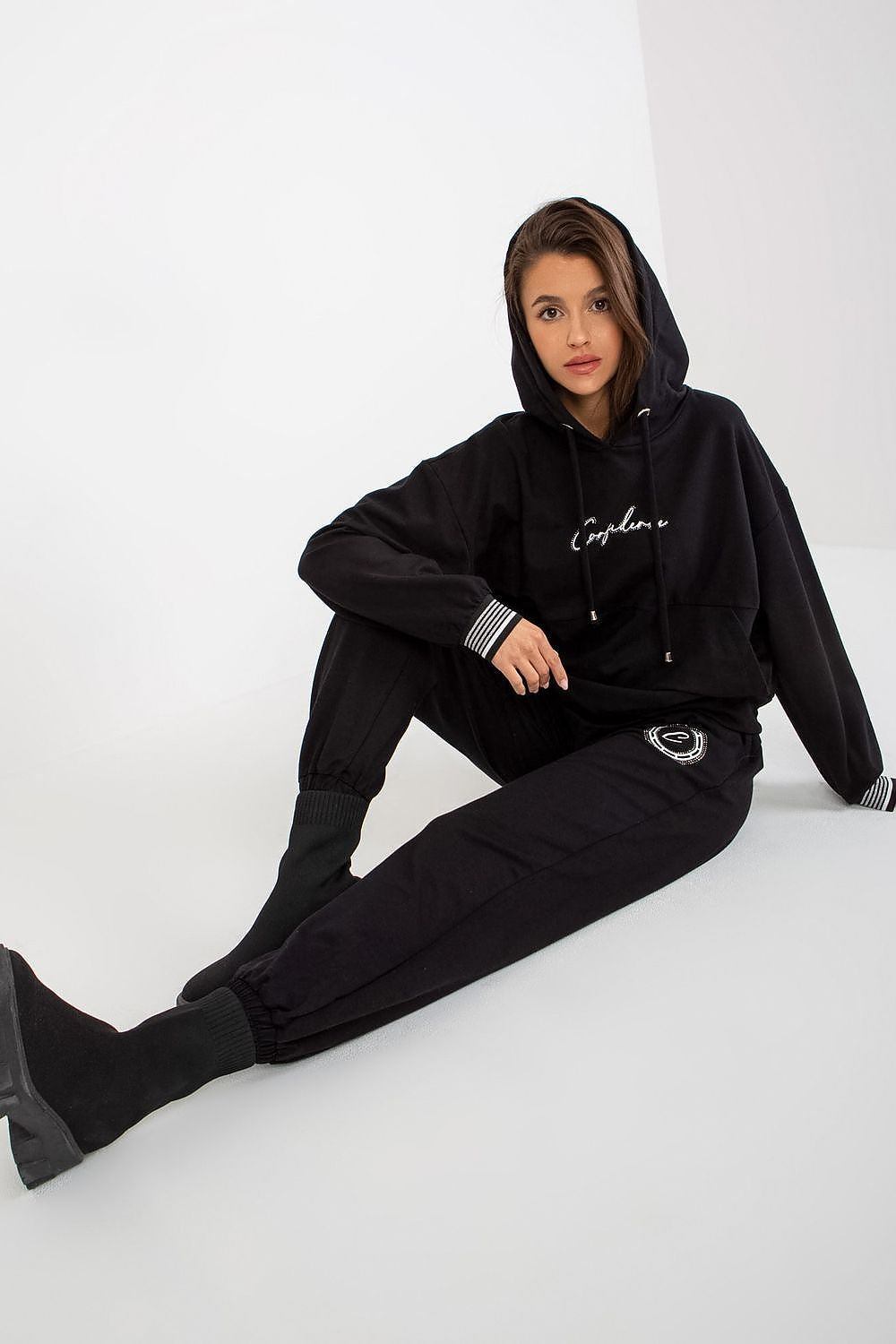  Együttes model 172718 Relevance 