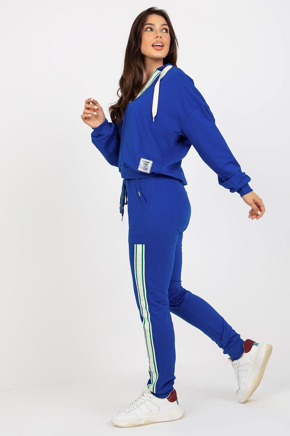  Együttes model 172723 Relevance 