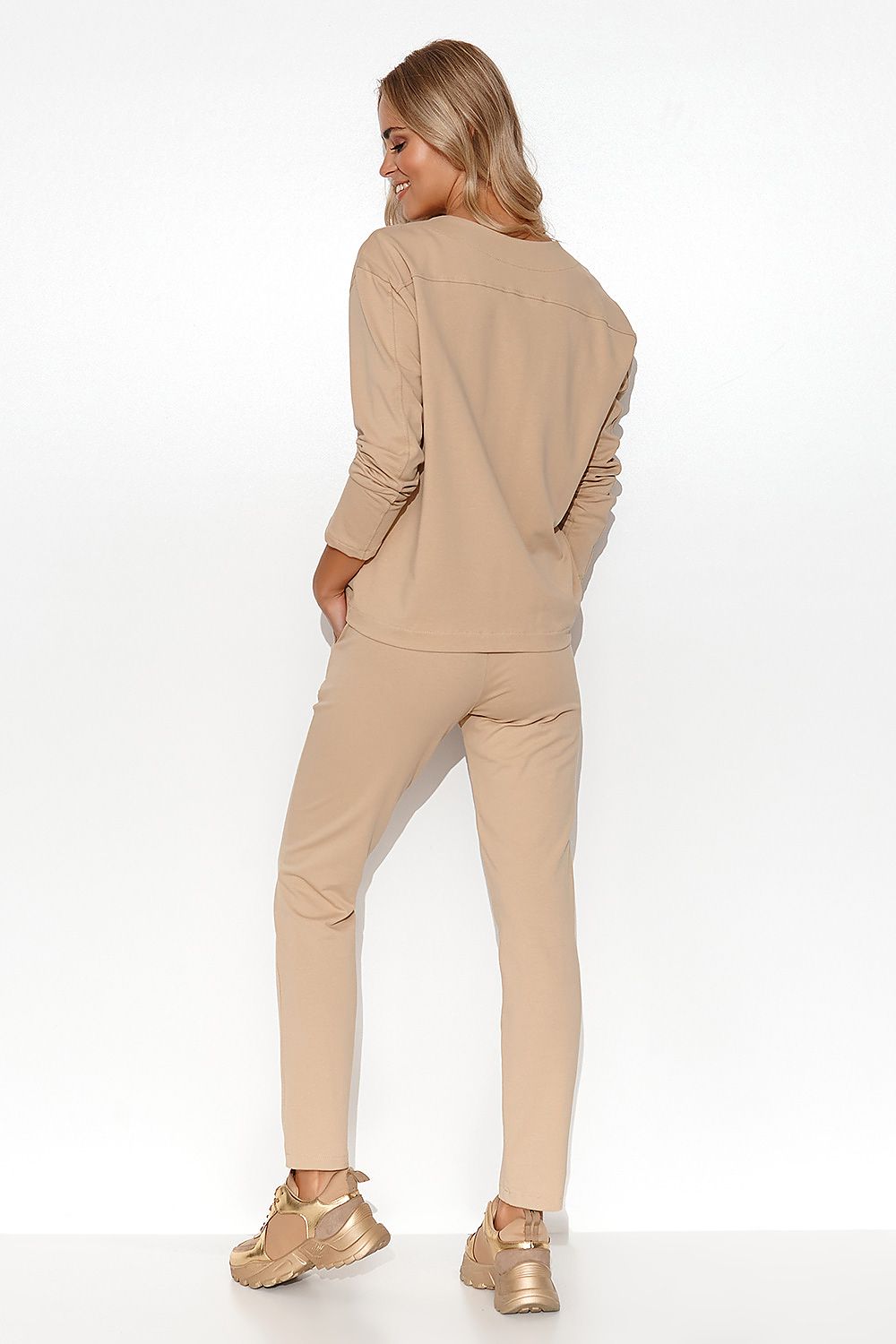  Együttes model 175659 Makadamia 