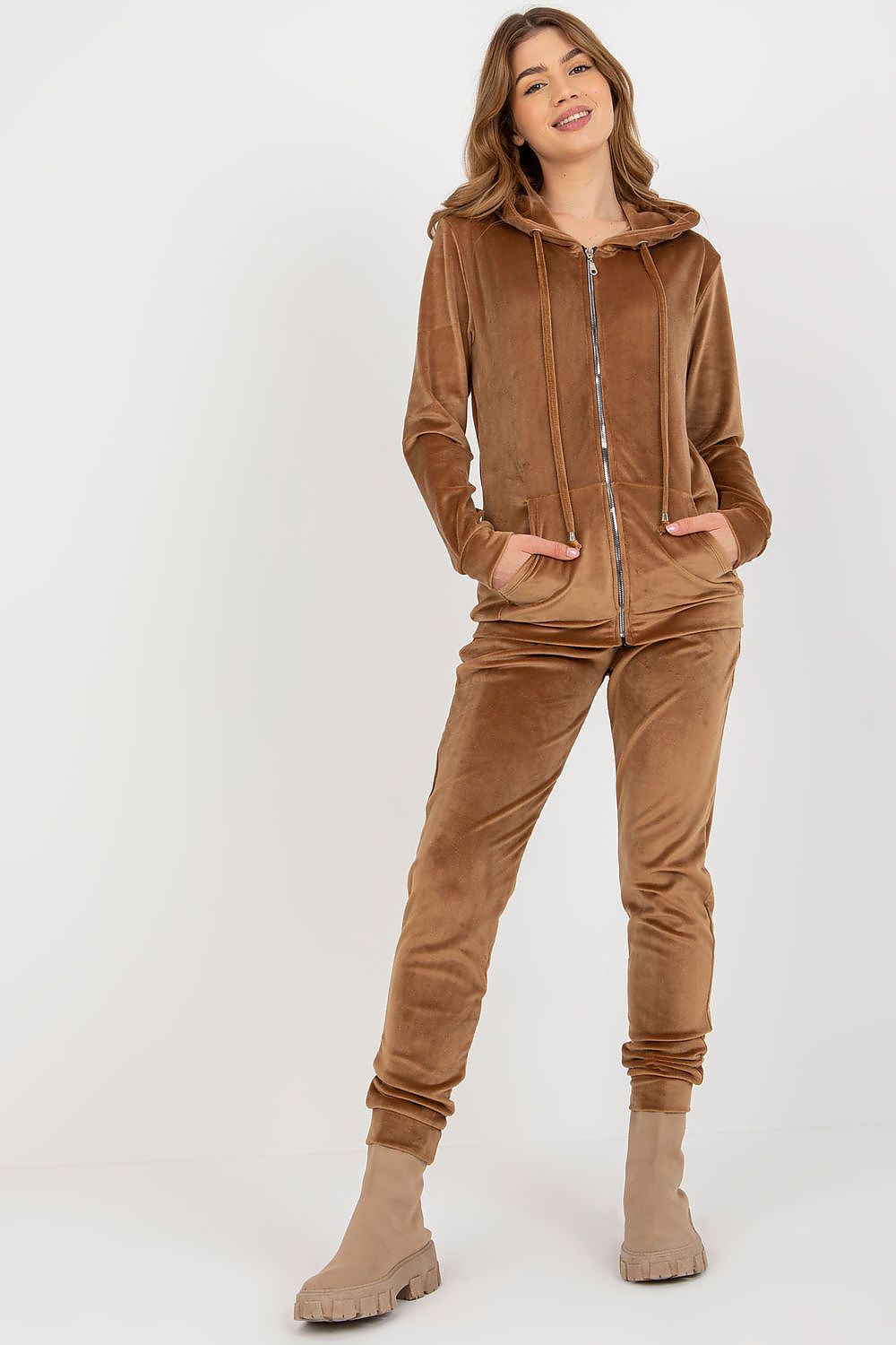  Együttes model 177079 Relevance 