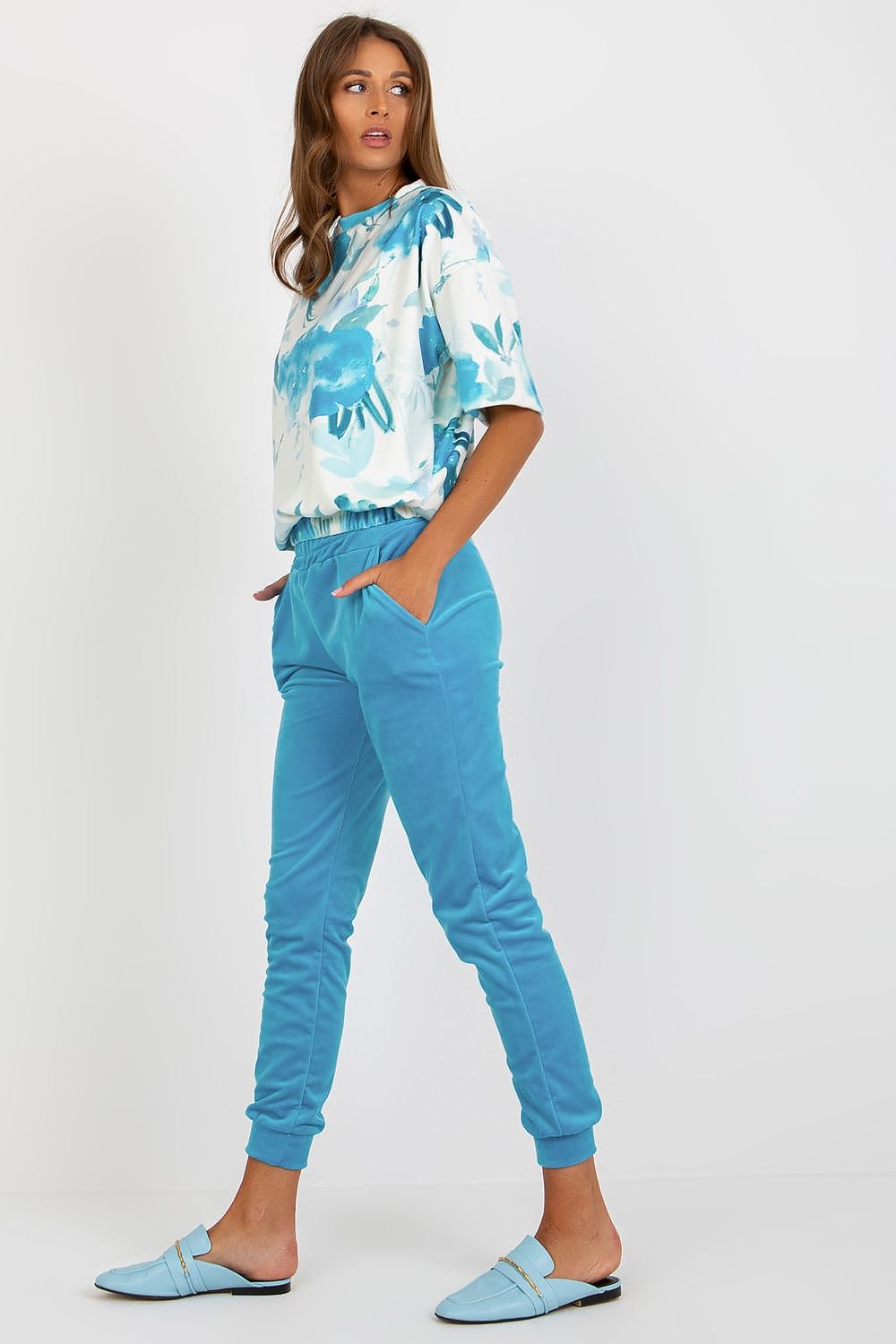  Együttes model 180209 Rue Paris 