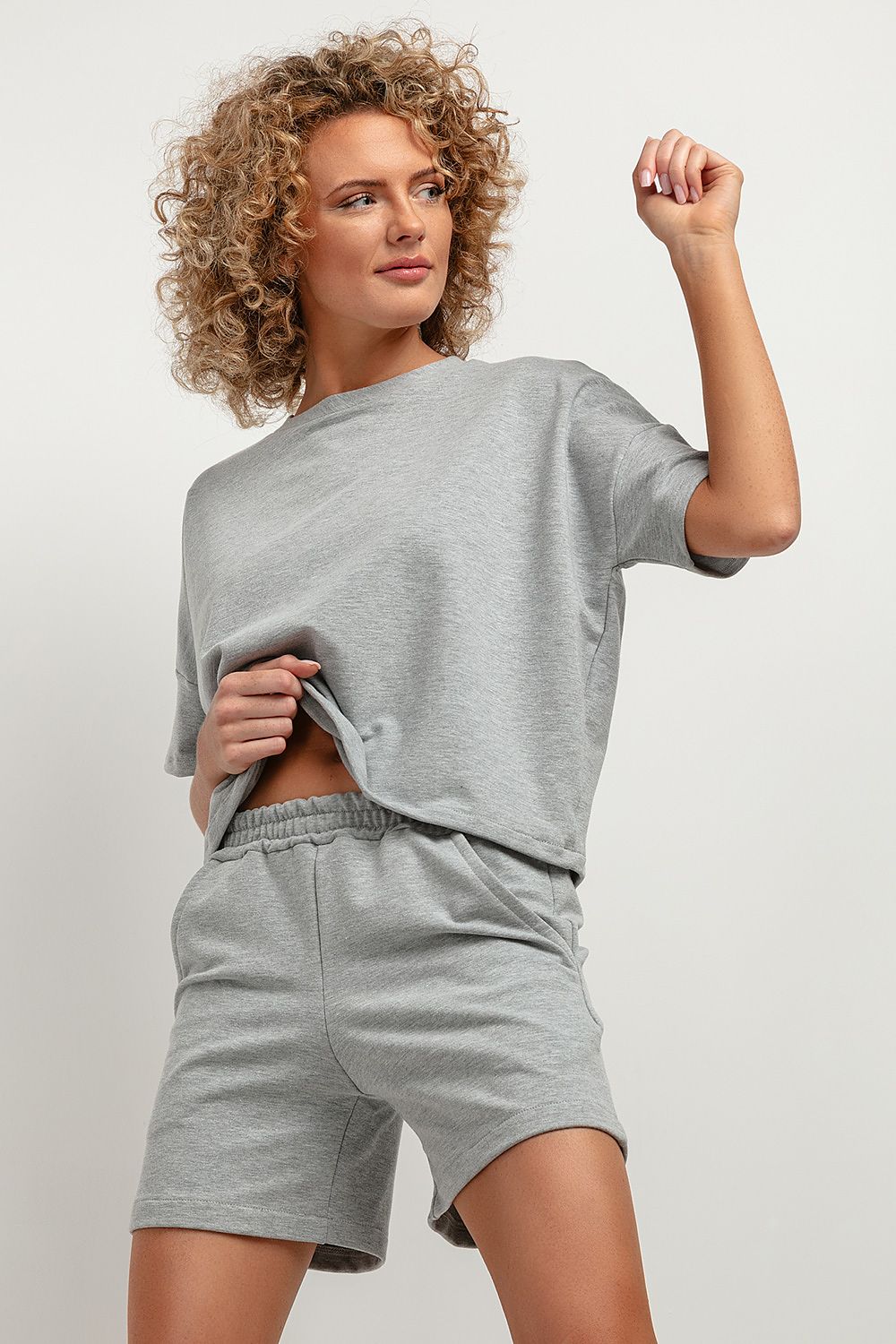  Blúz model 183175 Tessita 