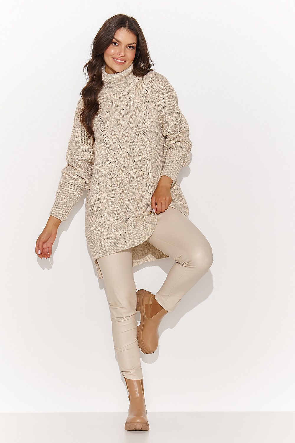  Garbó model 185287 Numinou 