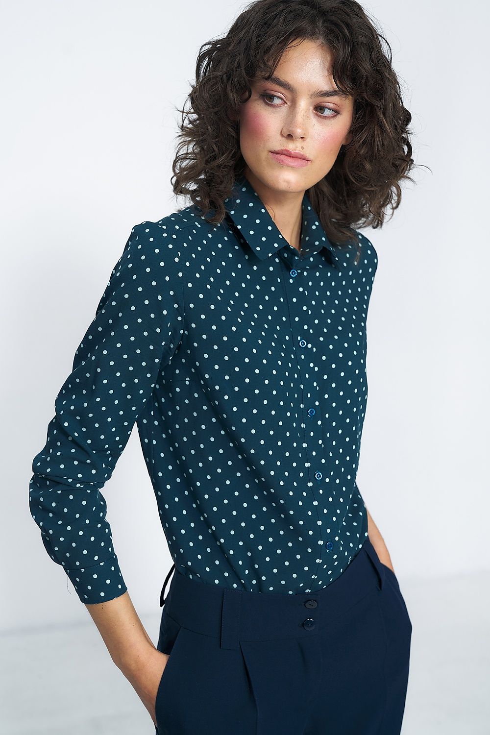  Hosszú ujjú ing model 186122 Nife 